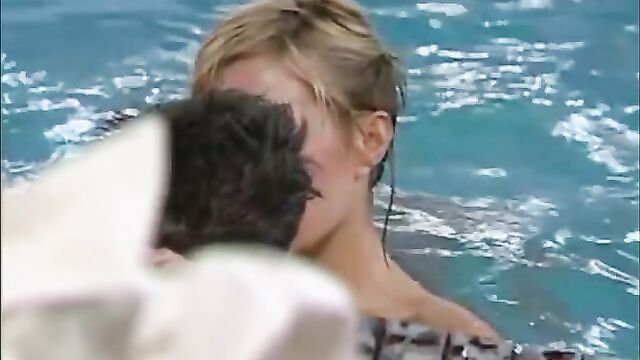 Big Brother UK - Makosi & Anthony Shagging in the Pool