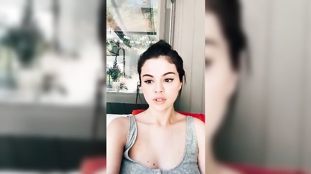 Selena Gomez January 2021 selfie, cleavage