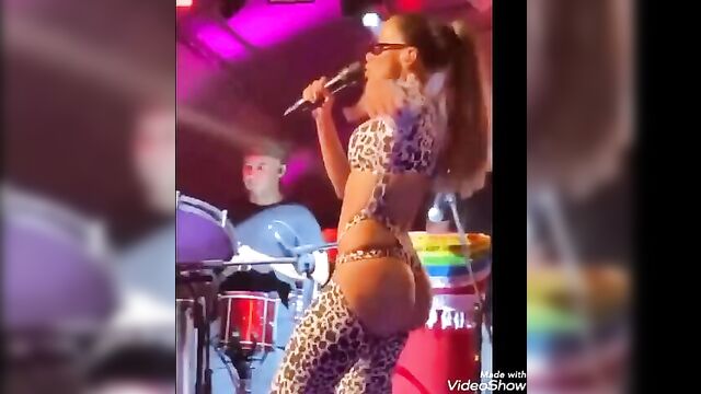 Anitta Gostosa