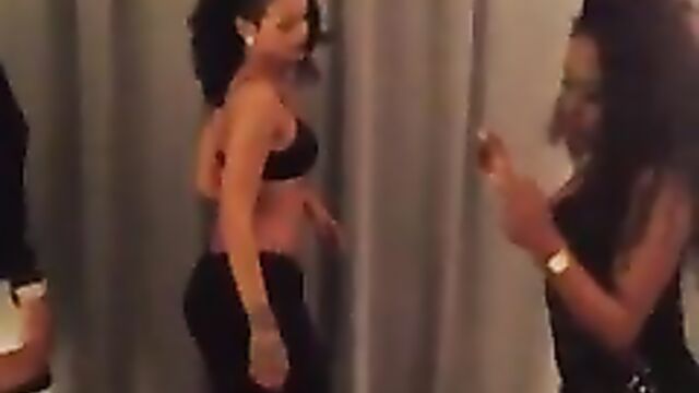 Rihanna and her girls booty dancing clip