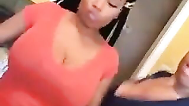 QueenNefertitty Big titty twerk