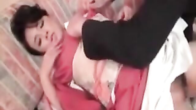 Uncensored Japanese sex - traditional geisha with hairy puss