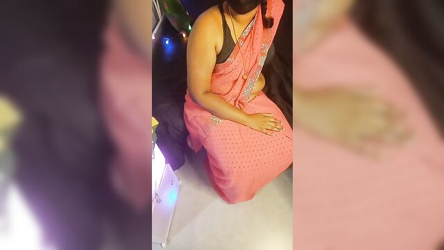 Pink saree seduction by tamil mum