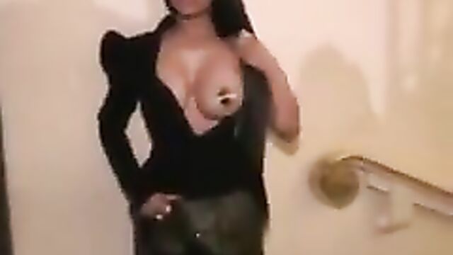 Nicki Minaj boob